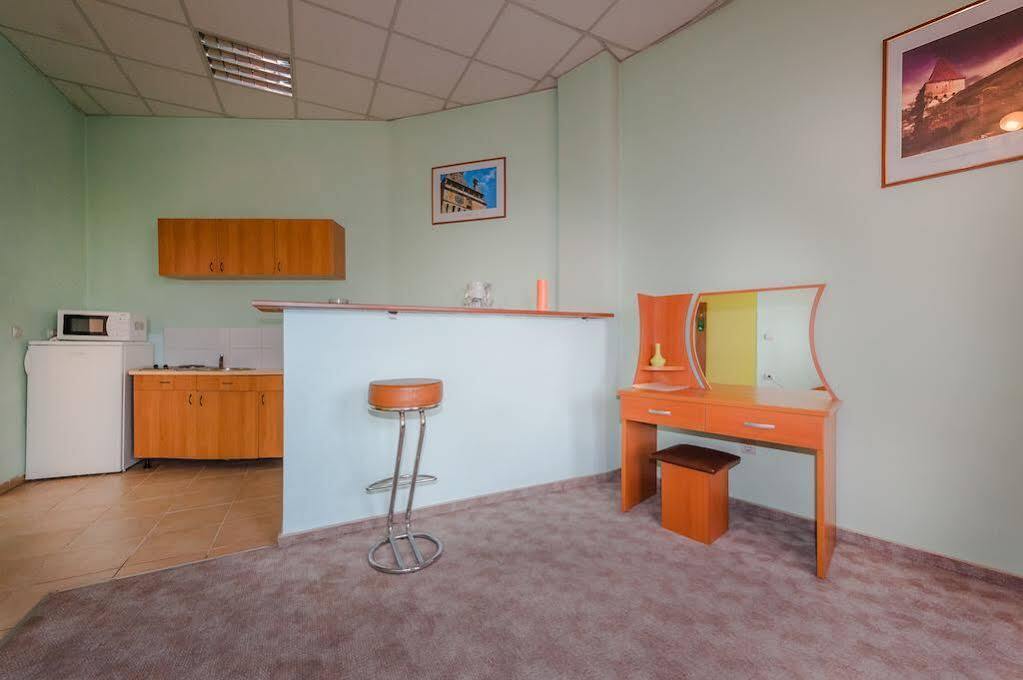 Aparthotel シギショアラ エクステリア 写真